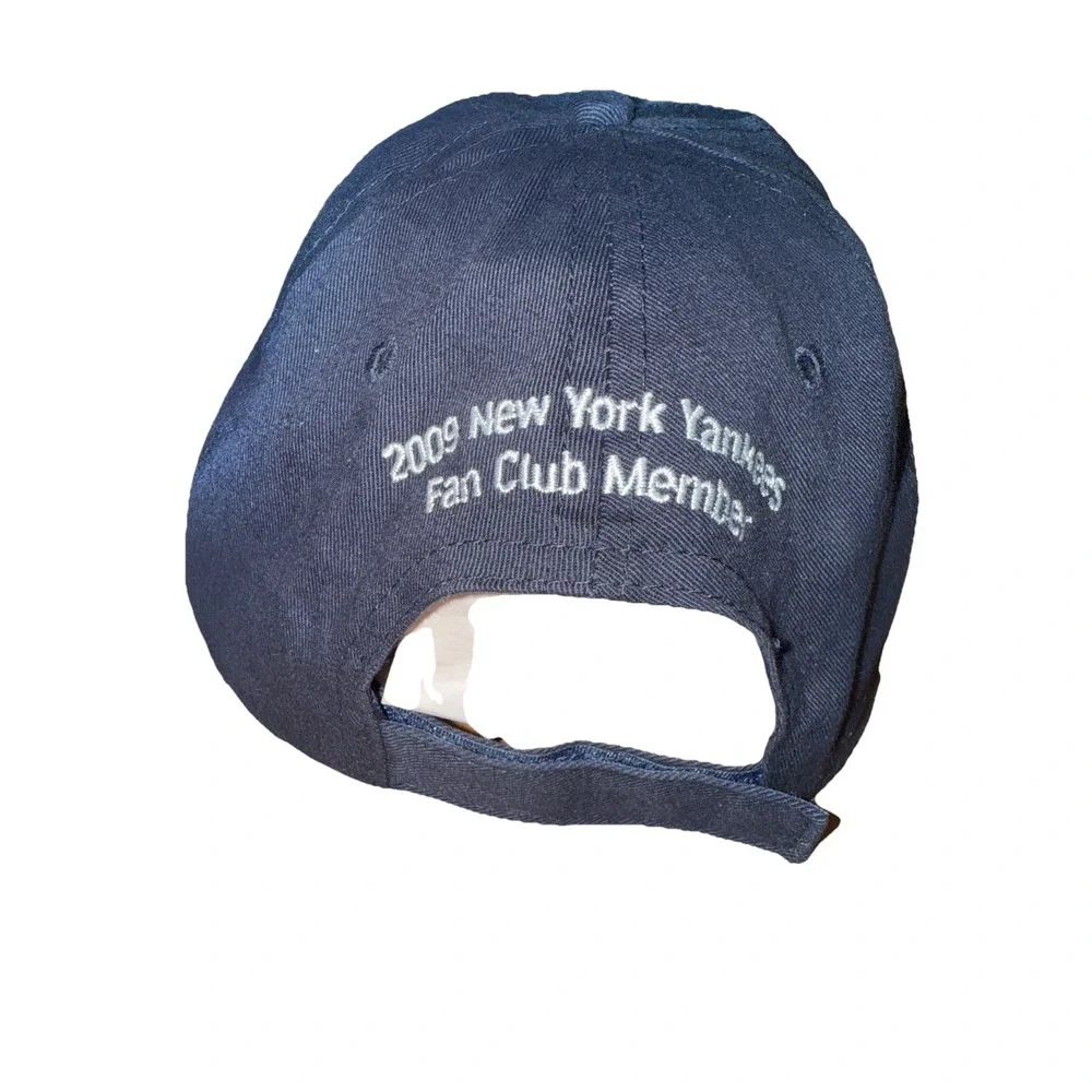 Yankee Stadium 2009 Inaugural Season MLB Strapback Baseball Hat‎ Fan Club Cap